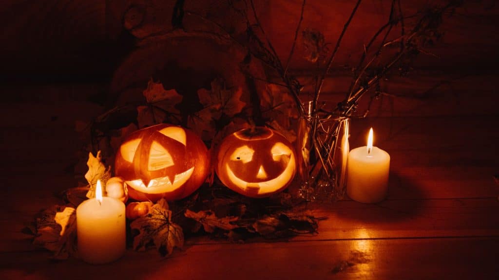 insects timeless halloween decor